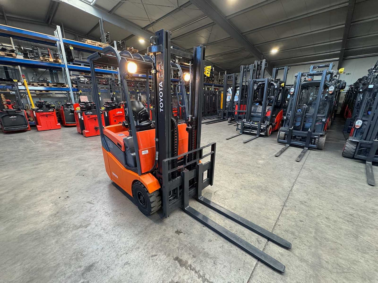 33/2015 TOYOTA 7FBEST13 1.300KG ELECTRIC FORKLIFT DUPLEX FREE LIFT 11.129 HOURS FORKLIFT - Viljuškar: slika 5 33/2015 TOYOTA 7FBEST13 1.300KG ELECTRIC FORKLIFT DUPLEX FREE LIFT 11.129 HOURS FORKLIFT - Viljuškar: slika 5