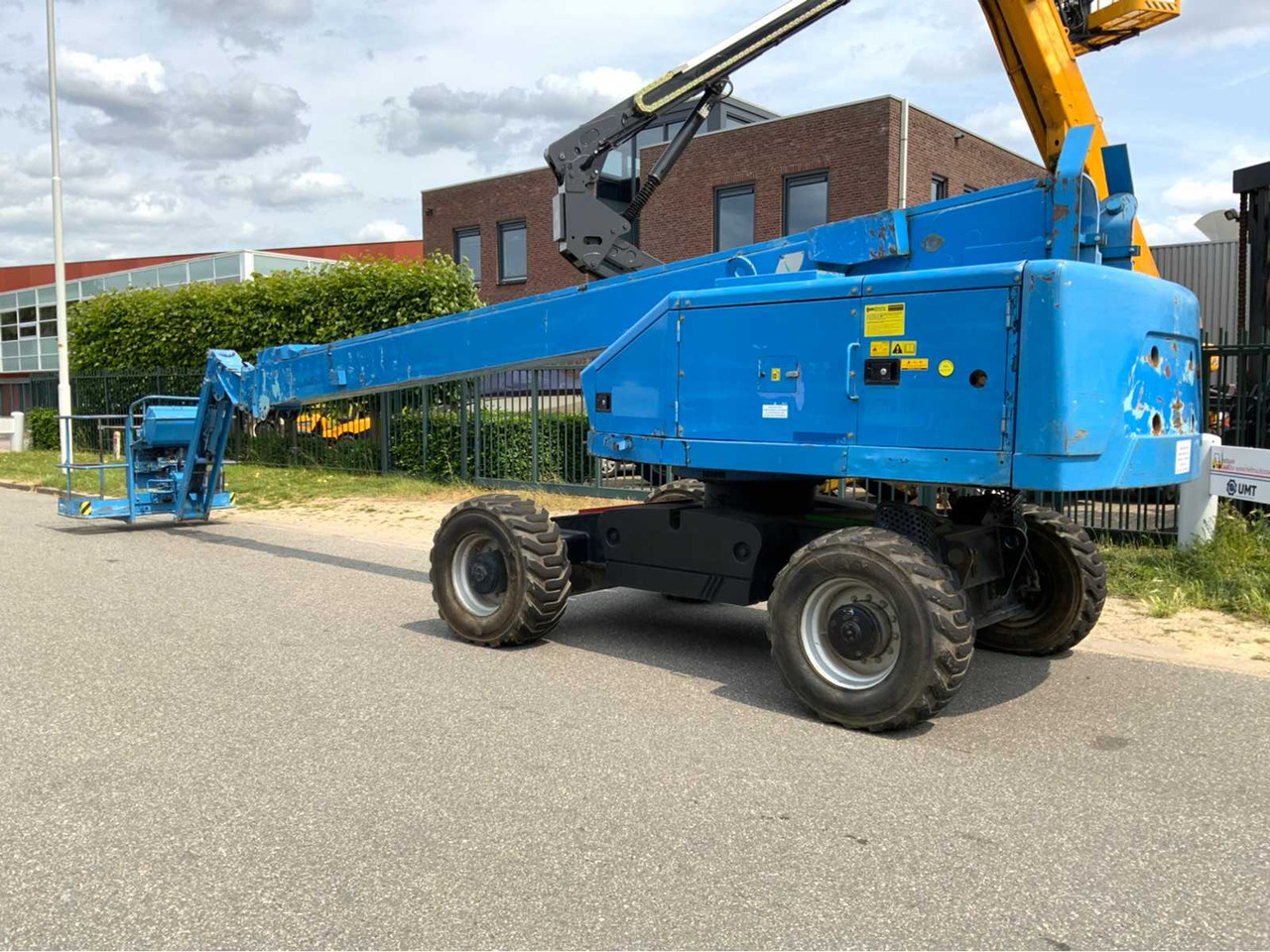 AICHI - SP21AJ - AERIAL PLATFORM DIESEL 23 METERS WORKING HEIGHT - Vazdušna platforma: slika 3 AICHI - SP21AJ - AERIAL PLATFORM DIESEL 23 METERS WORKING HEIGHT - Vazdušna platforma: slika 3