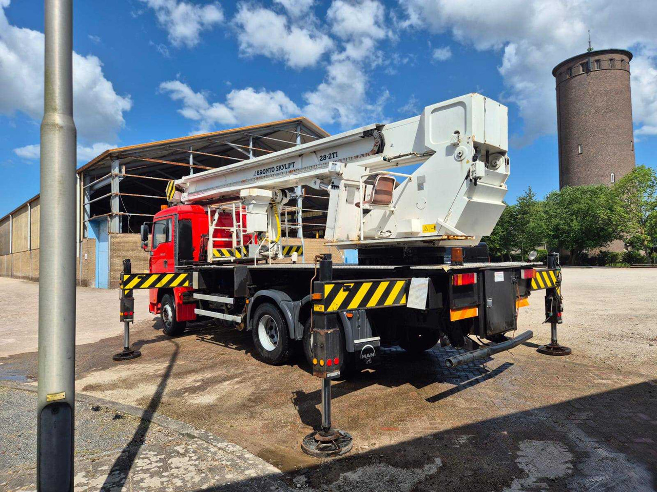 Bronto skylift 28m-2ti hylift - Vazdušna platforma: slika 5 Bronto skylift 28m-2ti hylift - Vazdušna platforma: slika 5