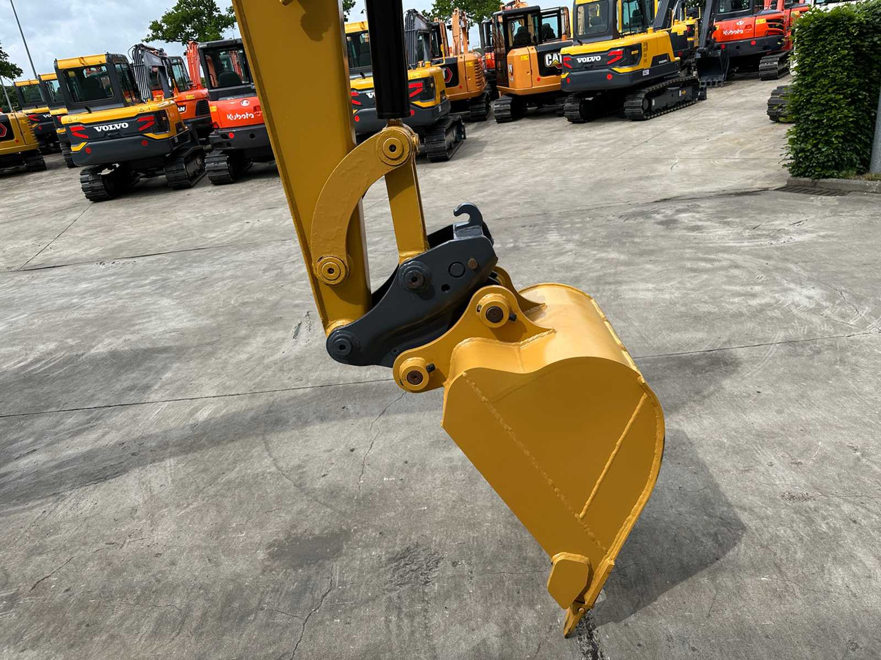 Bager guseničar Caterpillar 305.5E2: slika 11
