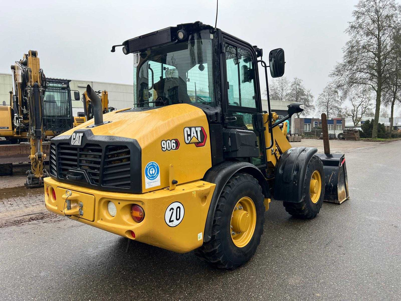 Caterpillar 906 - Utovarivač točkaš: slika 3 Caterpillar 906 - Utovarivač točkaš: slika 3