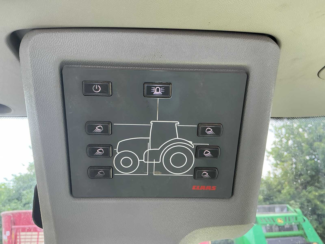 Traktor Claas Axion 840: slika 14