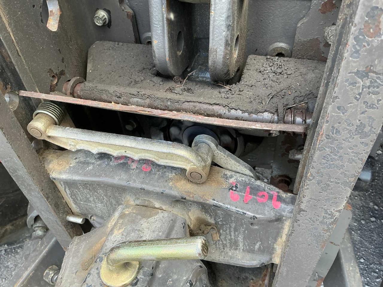Traktor Claas Axion 840: slika 19