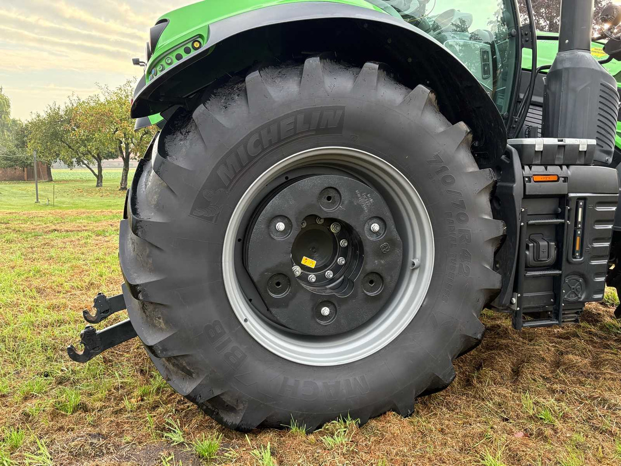 Traktor Deutz-Fahr 8280 TTV: slika 15 Traktor Deutz-Fahr 8280 TTV: slika 15
