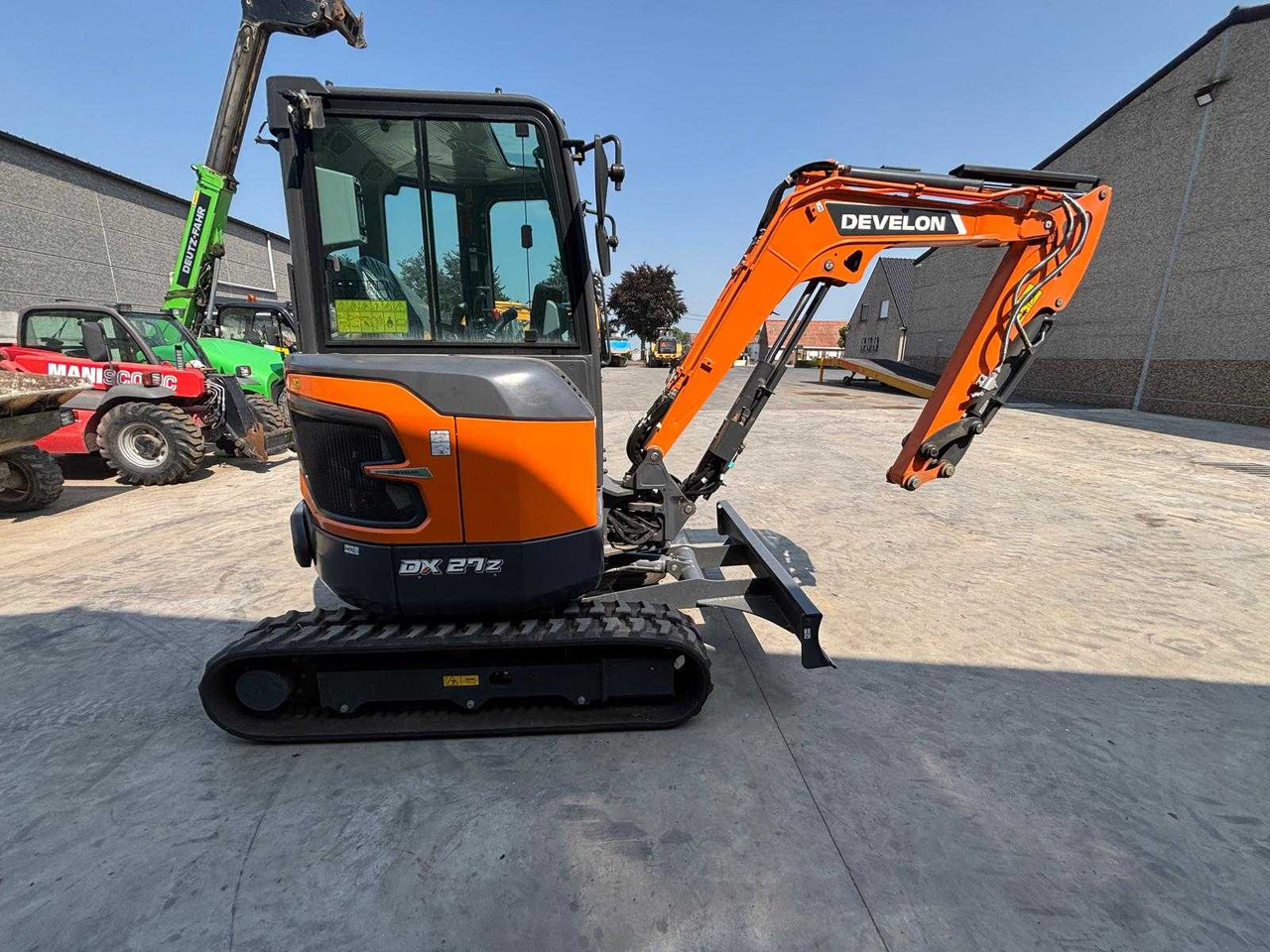Develon DX27Z-7 - Mini bager: slika 4 Develon DX27Z-7 - Mini bager: slika 4
