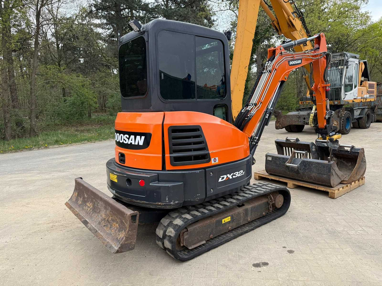 Doosan DX32Z - Bager guseničar: slika 3 Doosan DX32Z - Bager guseničar: slika 3