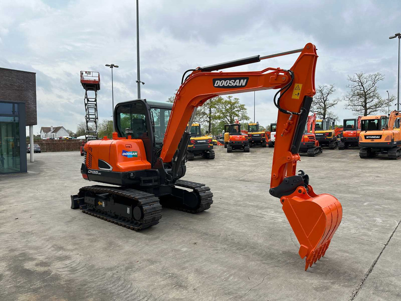 Doosan DX55-9C - Bager guseničar: slika 3 Doosan DX55-9C - Bager guseničar: slika 3