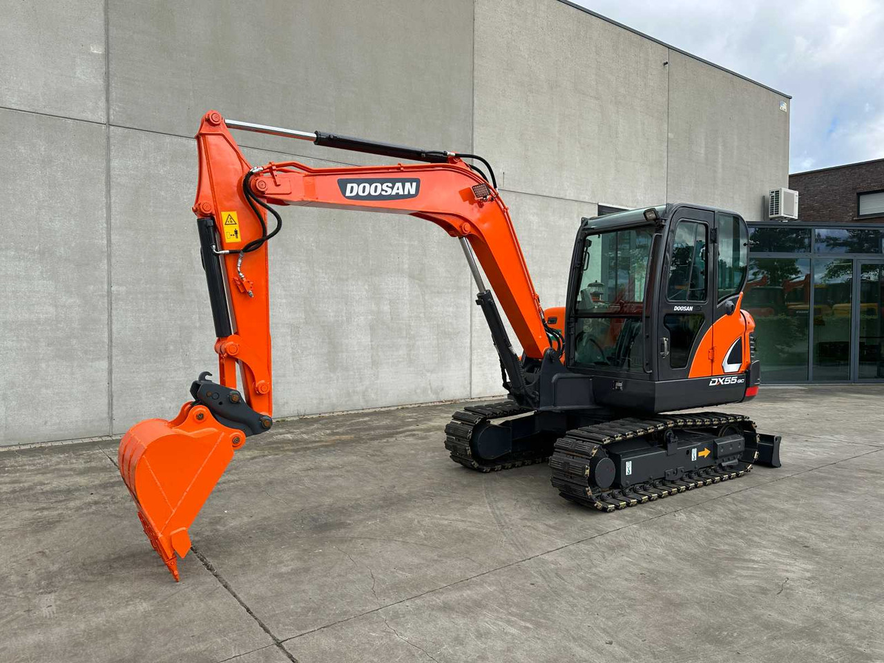 Doosan DX55-9C - Bager guseničar: slika 1 Doosan DX55-9C - Bager guseničar: slika 1