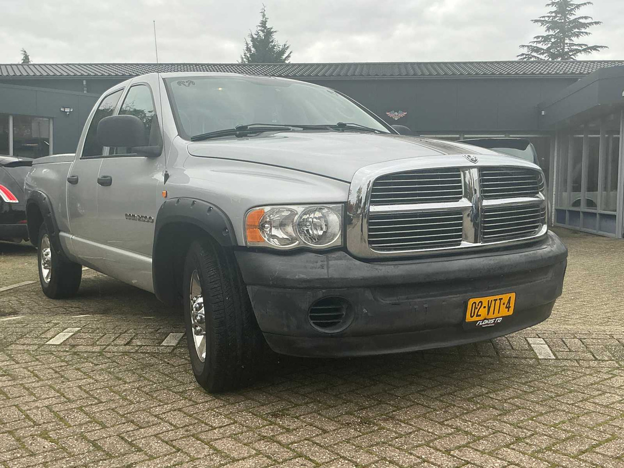 2004 DODGE RAM 2500 V8 5.7 02-VTT-4 - Dostavno vozilo: slika 2 2004 DODGE RAM 2500 V8 5.7 02-VTT-4 - Dostavno vozilo: slika 2
