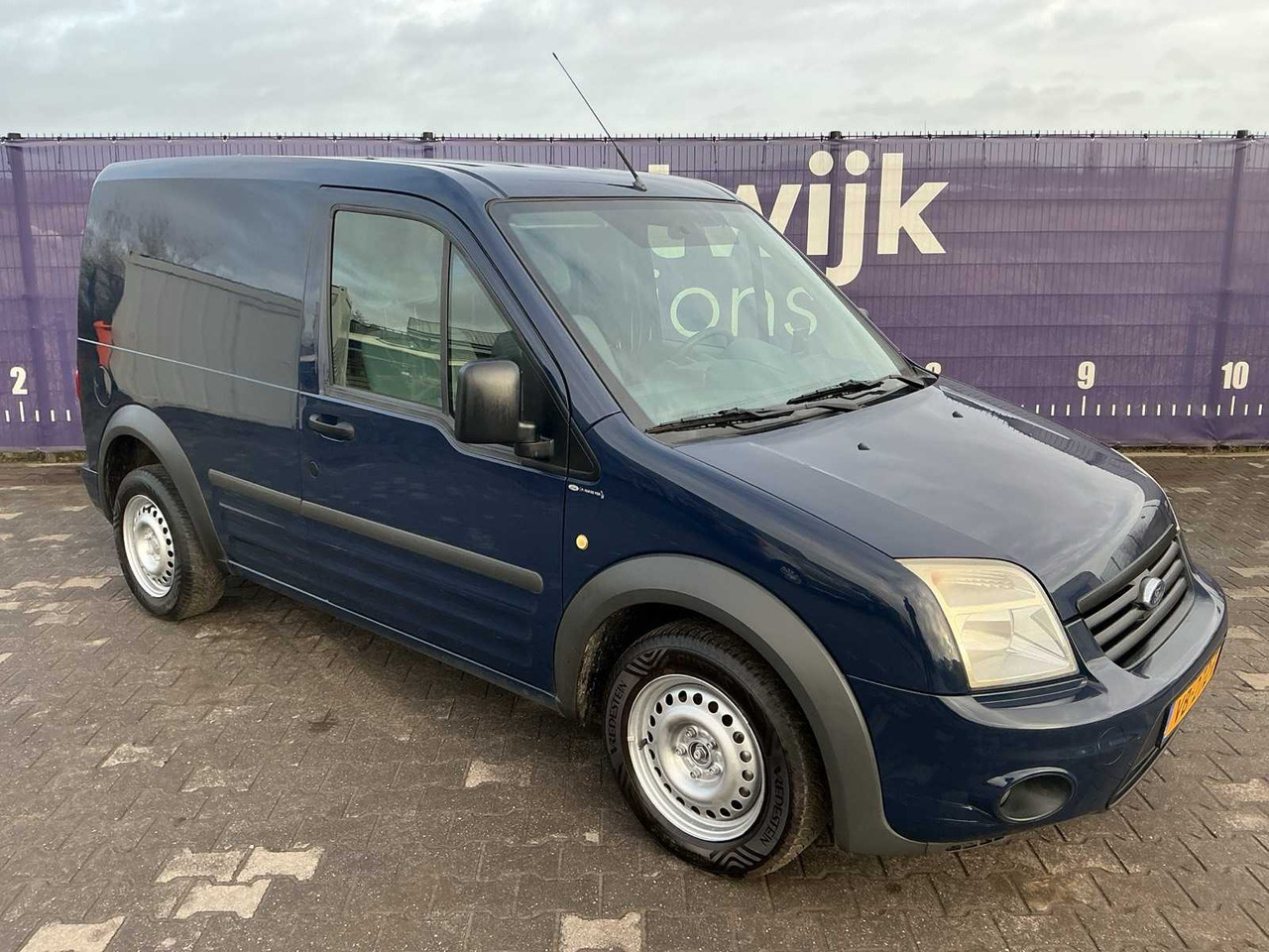 2013 - FORD - TRANSIT CONNECT - T200S 1.8 TDCI TREND - COMMERCIAL VEHICLE - Dostavno vozilo: slika 2 2013 - FORD - TRANSIT CONNECT - T200S 1.8 TDCI TREND - COMMERCIAL VEHICLE - Dostavno vozilo: slika 2