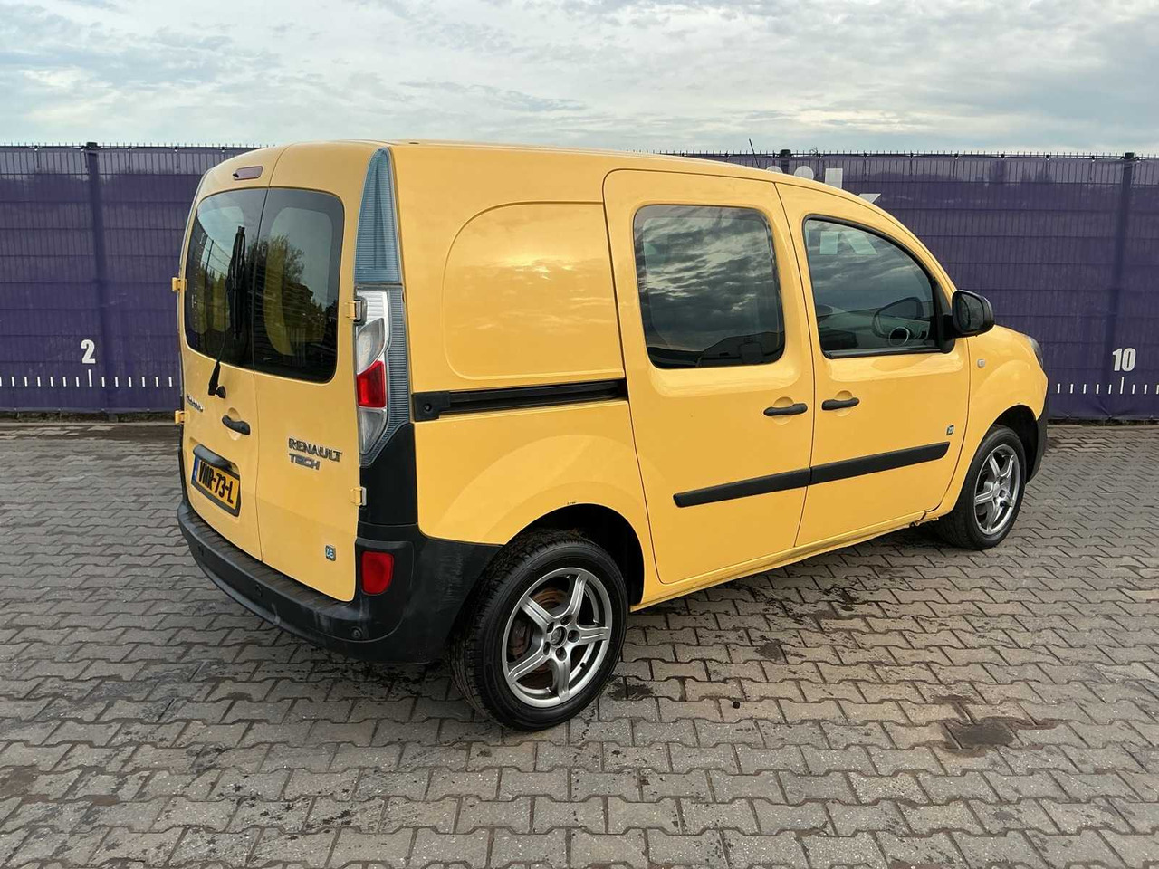 2013 - RENAULT - KANGOO EXPRESS - Z.E. - COMMERCIAL VEHICLE - Dostavno vozilo: slika 4 2013 - RENAULT - KANGOO EXPRESS - Z.E. - COMMERCIAL VEHICLE - Dostavno vozilo: slika 4