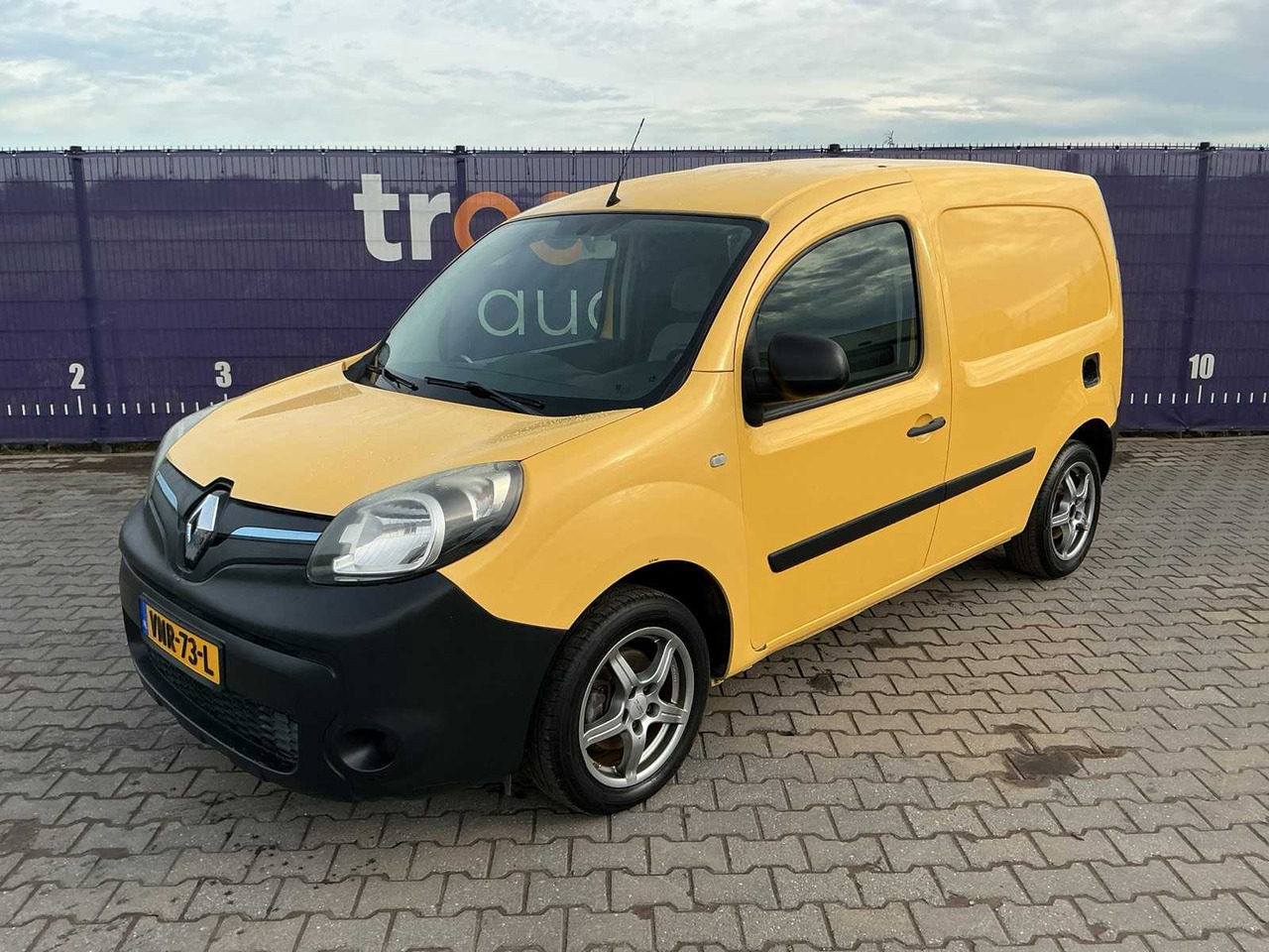 2013 - RENAULT - KANGOO EXPRESS - Z.E. - COMMERCIAL VEHICLE - Dostavno vozilo: slika 1 2013 - RENAULT - KANGOO EXPRESS - Z.E. - COMMERCIAL VEHICLE - Dostavno vozilo: slika 1