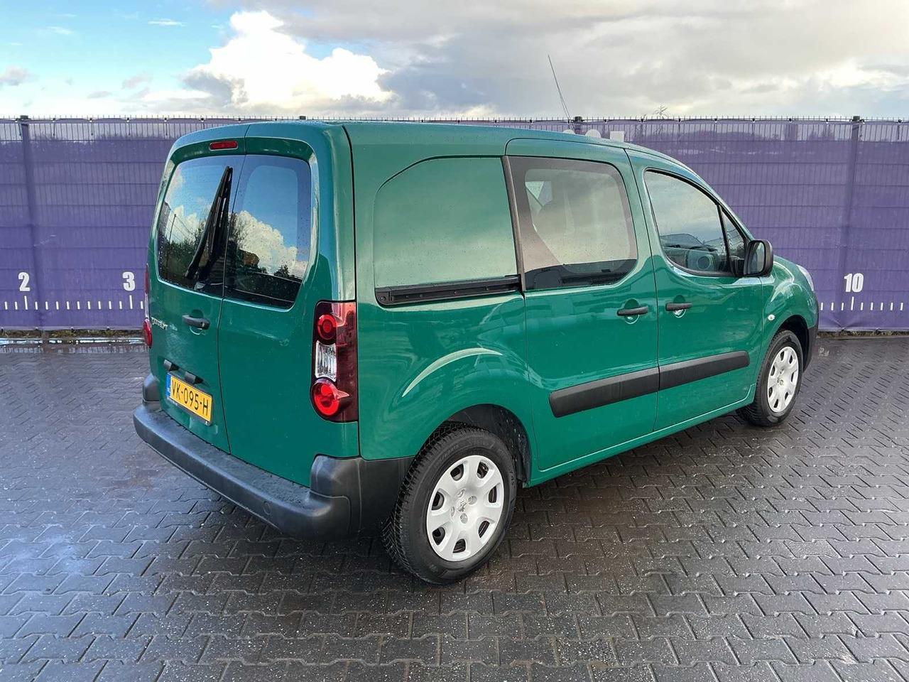 2014 - PEUGEOT - PARTNER - 120 1.6 HDI L1XR PR+ - COMMERCIAL VEHICLE - Dostavno vozilo: slika 4 2014 - PEUGEOT - PARTNER - 120 1.6 HDI L1XR PR+ - COMMERCIAL VEHICLE - Dostavno vozilo: slika 4