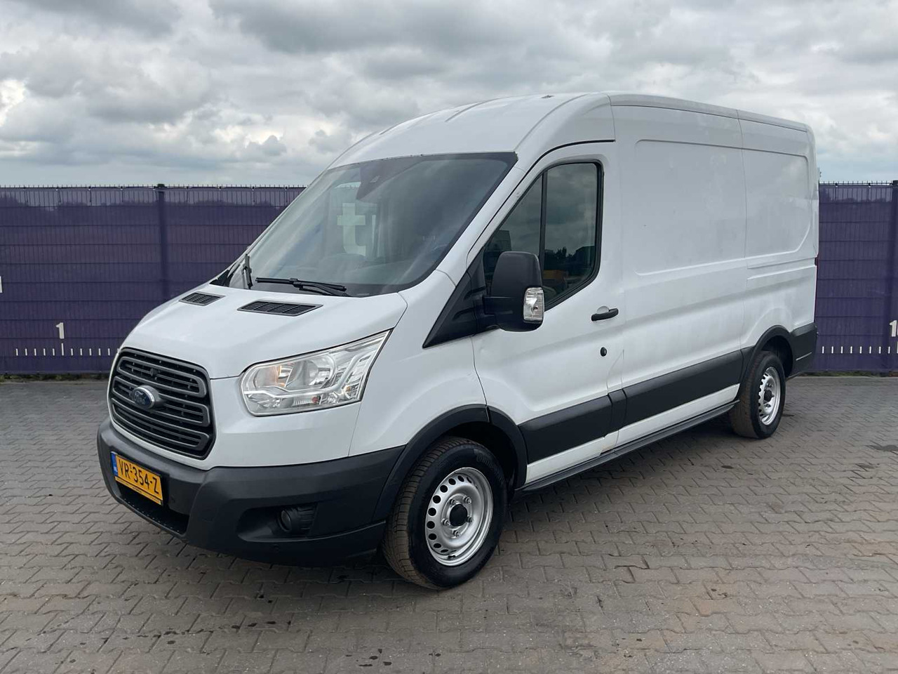 2015 - FORD - TRANSIT - 350 2.2 TDCI L2H2 TR - COMMERCIAL VEHICLE - Dostavno vozilo: slika 1 2015 - FORD - TRANSIT - 350 2.2 TDCI L2H2 TR - COMMERCIAL VEHICLE - Dostavno vozilo: slika 1