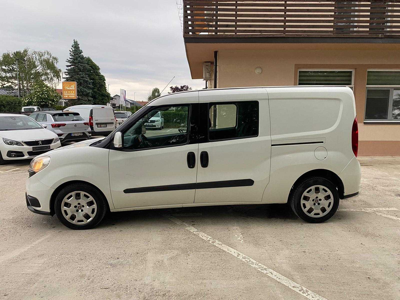 2016 - FIAT -DOBLO MAXI 105 MULTIJET - FURGON - Dostavno vozilo: slika 4 2016 - FIAT -DOBLO MAXI 105 MULTIJET - FURGON - Dostavno vozilo: slika 4