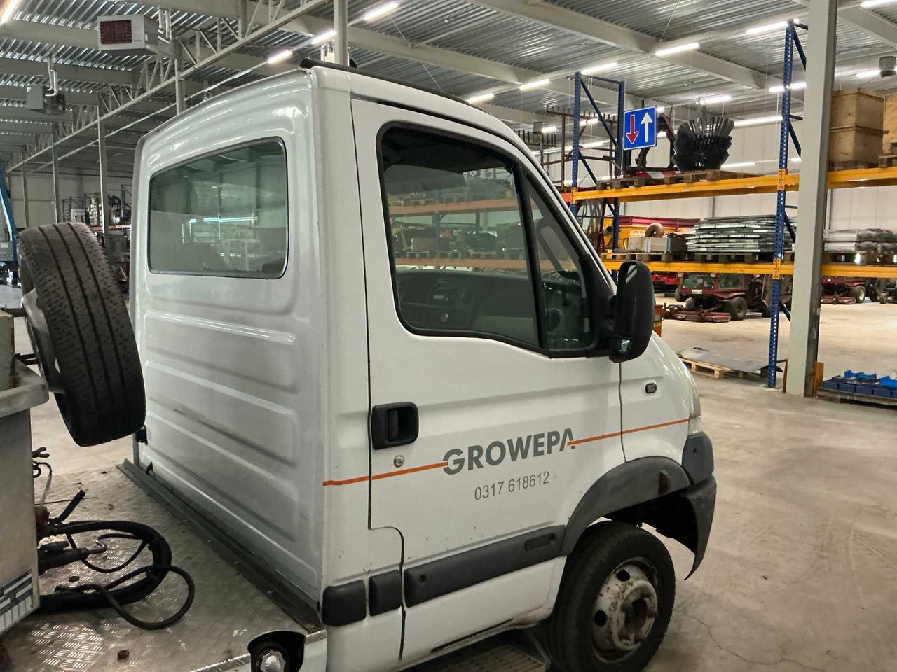 RENAULT MASCOTT 2007 BE TRACTOR COMMERCIAL VEHICLE - Dostavno vozilo: slika 3 RENAULT MASCOTT 2007 BE TRACTOR COMMERCIAL VEHICLE - Dostavno vozilo: slika 3