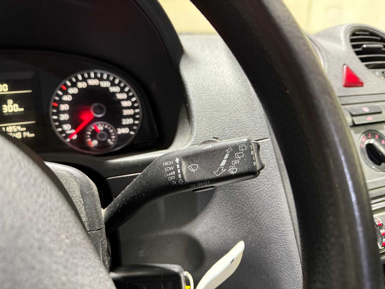 Dostavno vozilo VOLKSWAGEN CADDY 1.6 TDI MAXI BMT 102HP 2014, VK-389-G COMMERCIAL VEHICLE: slika 20 Dostavno vozilo VOLKSWAGEN CADDY 1.6 TDI MAXI BMT 102HP 2014, VK-389-G COMMERCIAL VEHICLE: slika 20