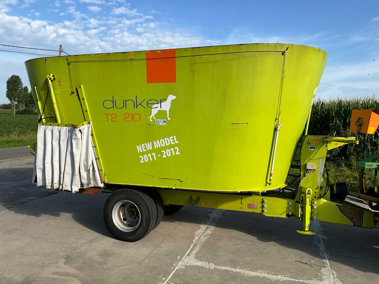 Dunker T2 210 - Prikolica za mešanje stočne hrane: slika 3 Dunker T2 210 - Prikolica za mešanje stočne hrane: slika 3