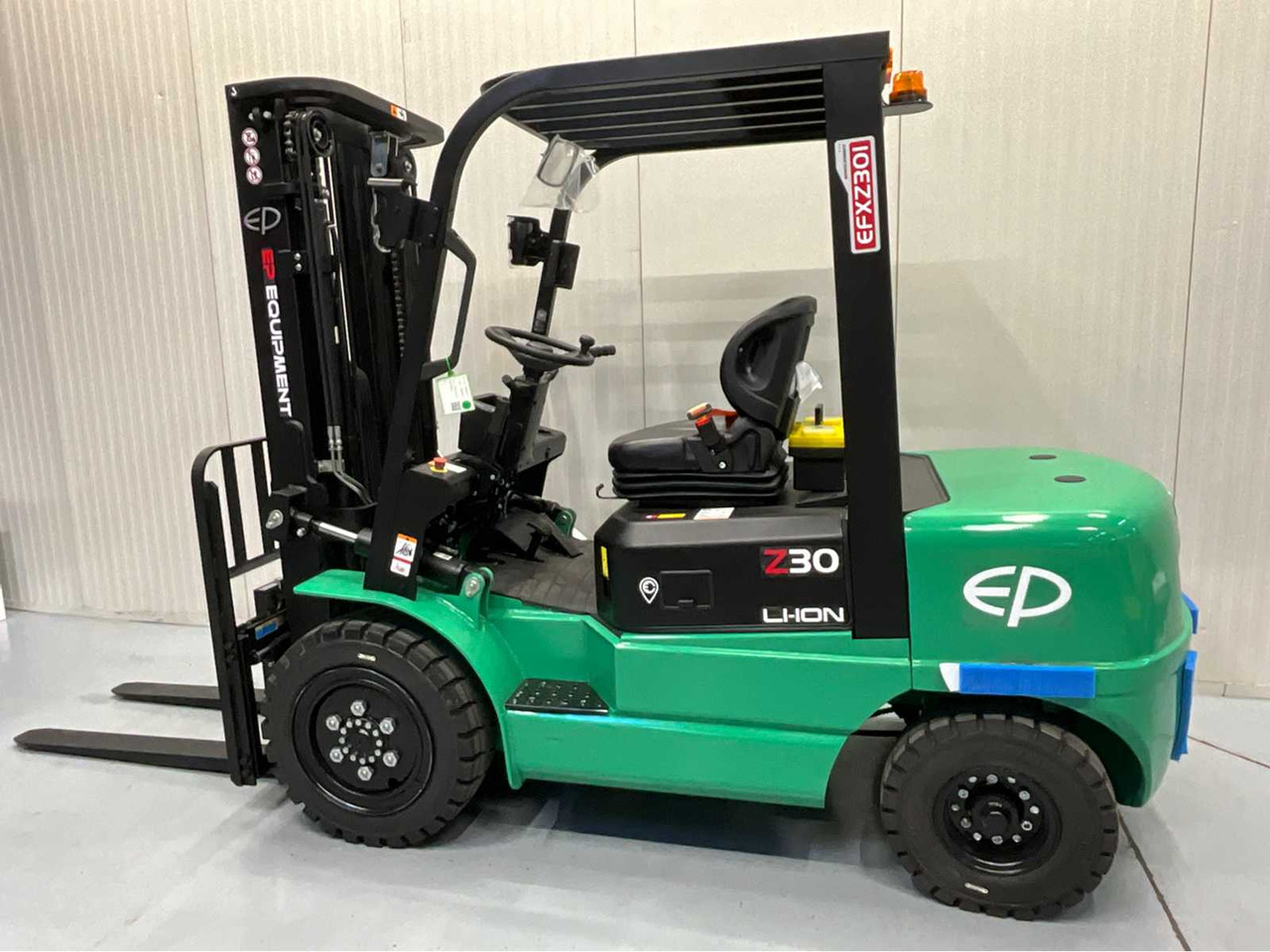 EP - EFXZ-301-H - 4.8M TRIPLEX, LI-ION, FREE-LIFT, SIDE-SHIFT - FORKLIFT - Viljuškar: slika 3 EP - EFXZ-301-H - 4.8M TRIPLEX, LI-ION, FREE-LIFT, SIDE-SHIFT - FORKLIFT - Viljuškar: slika 3