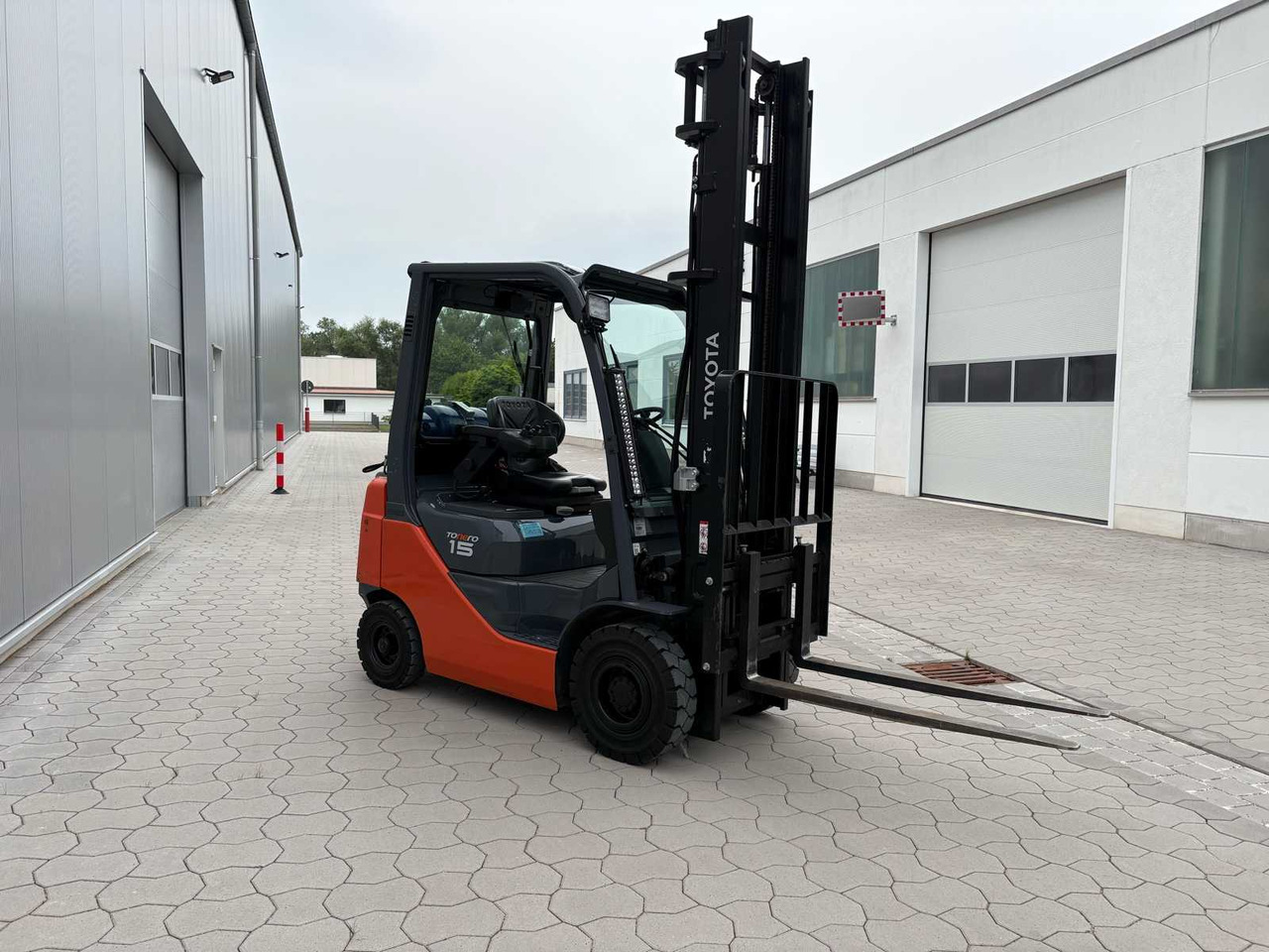 FORKLIFT TOYOTA 02-8FGF15 - Viljuškar: slika 5 FORKLIFT TOYOTA 02-8FGF15 - Viljuškar: slika 5