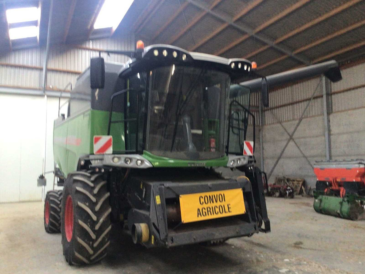 Fendt 6335C - Kombinovani kombajn: slika 2 Fendt 6335C - Kombinovani kombajn: slika 2