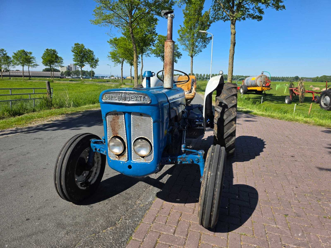 Ford Super Dexta - Traktor: slika 3 Ford Super Dexta - Traktor: slika 3