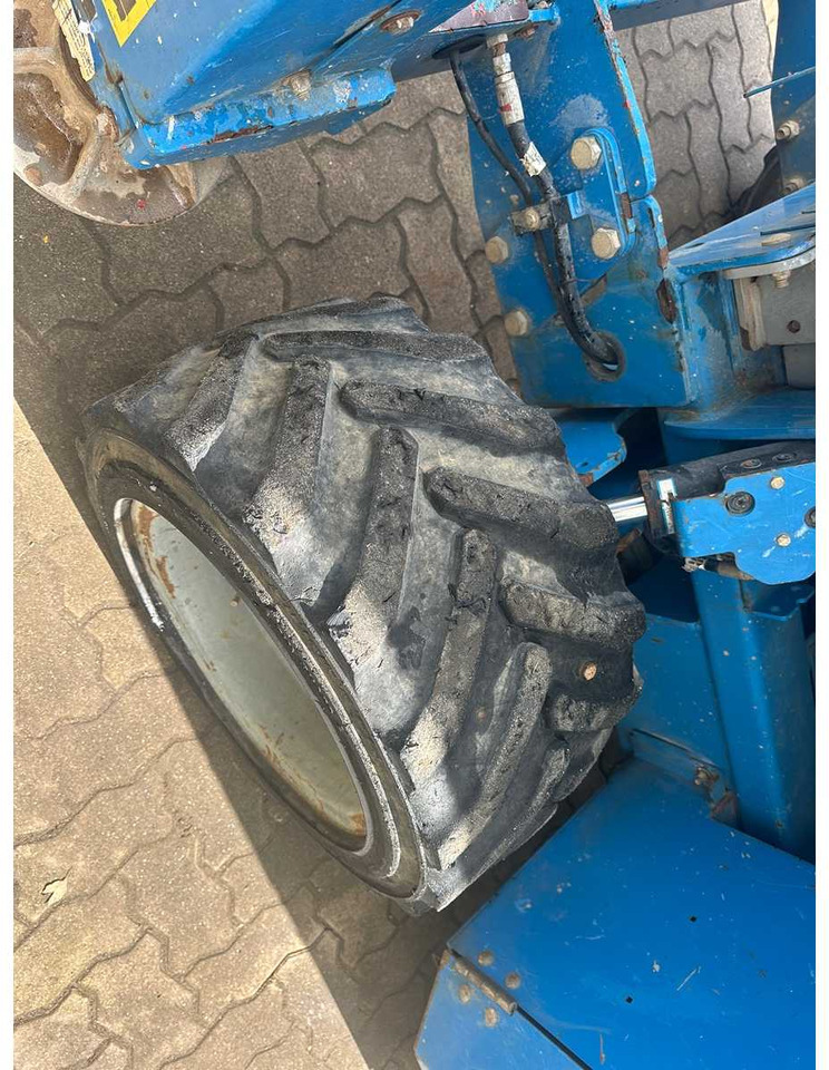 Vazdušna platforma Genie GS3369RT 4x4: slika 16