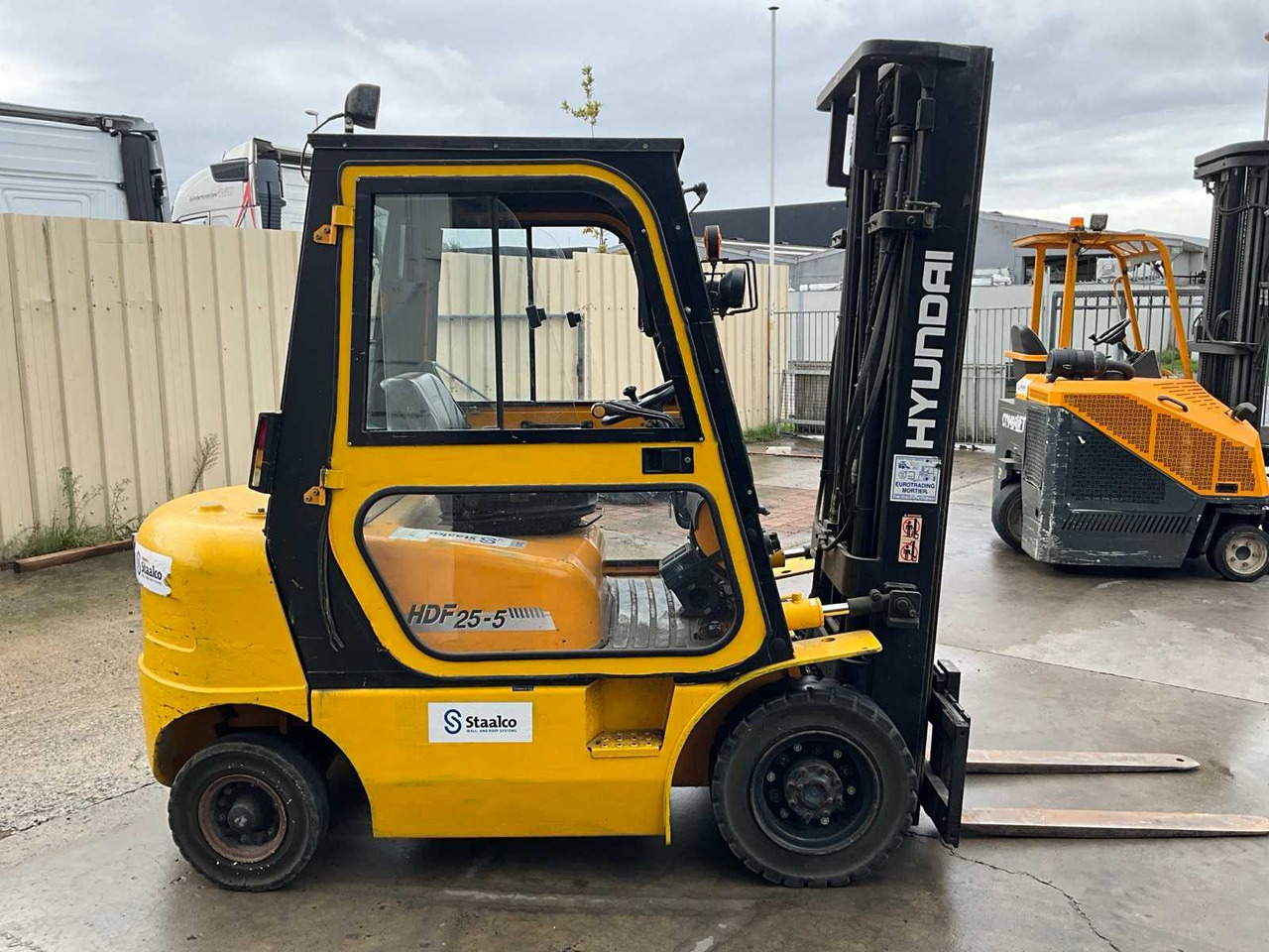 HYUNDAI HDF25-5 FORKLIFT - Viljuškar: slika 5 HYUNDAI HDF25-5 FORKLIFT - Viljuškar: slika 5