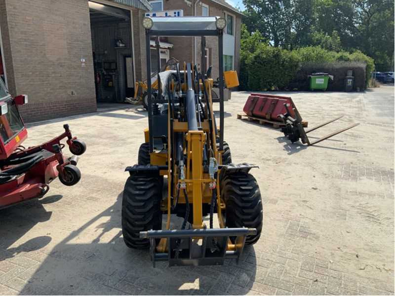 Hytec X100 - Utovarivač točkaš: slika 2 Hytec X100 - Utovarivač točkaš: slika 2