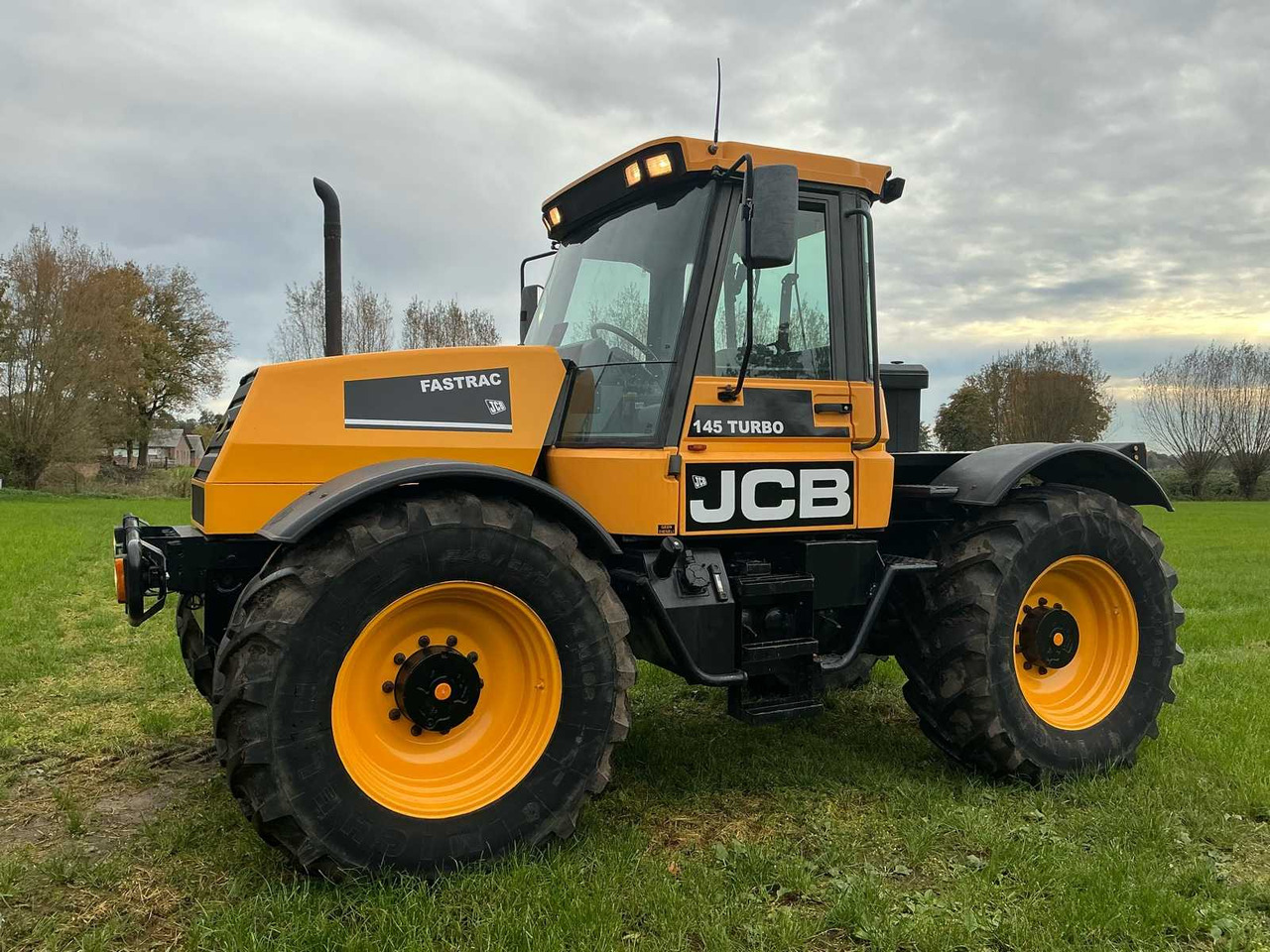 JCB 1993 JCB FASTRAC 145 TURBO ALL-WHEEL DRIVE TRACTOR - Traktor: slika 3 JCB 1993 JCB FASTRAC 145 TURBO ALL-WHEEL DRIVE TRACTOR - Traktor: slika 3
