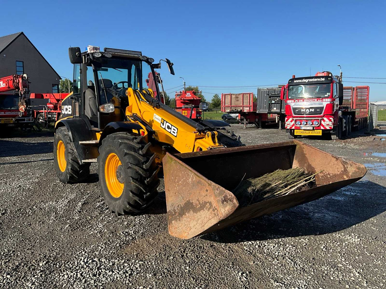 JCB TM320 - Bager točkaš: slika 2 JCB TM320 - Bager točkaš: slika 2