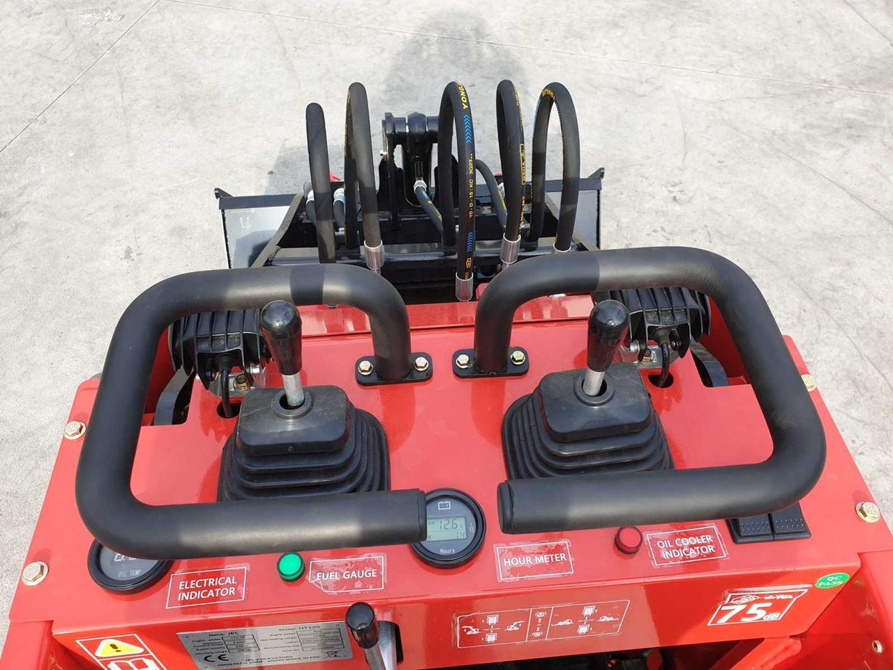 Utovarivač točkaš JPC HT320 SKID STEER LOADER: slika 14 Utovarivač točkaš JPC HT320 SKID STEER LOADER: slika 14