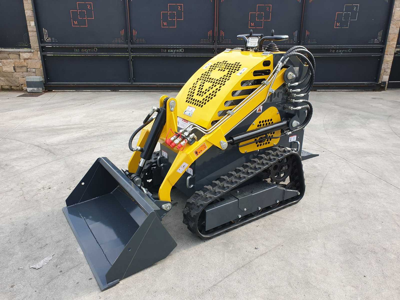 JPC HT360 MINI TRACK LOADER - Utovarivač točkaš: slika 1 JPC HT360 MINI TRACK LOADER - Utovarivač točkaš: slika 1