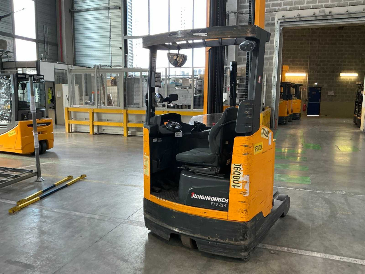 Viljuškar JUNGHEINRICH - 2015 - ETV214 - FORKLIFT: slika 6 Viljuškar JUNGHEINRICH - 2015 - ETV214 - FORKLIFT: slika 6