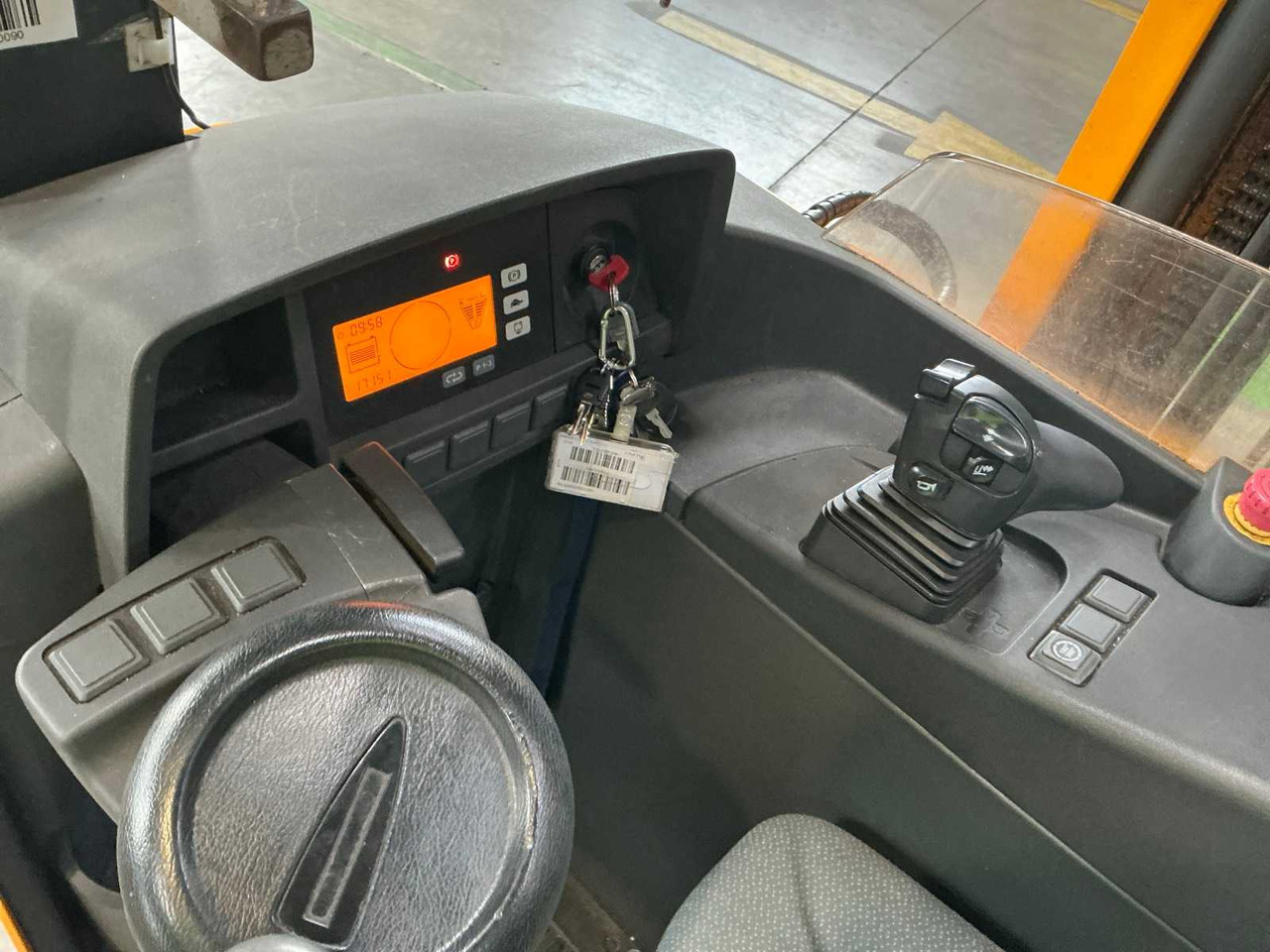 Viljuškar JUNGHEINRICH - 2015 - ETV214 - FORKLIFT: slika 15 Viljuškar JUNGHEINRICH - 2015 - ETV214 - FORKLIFT: slika 15