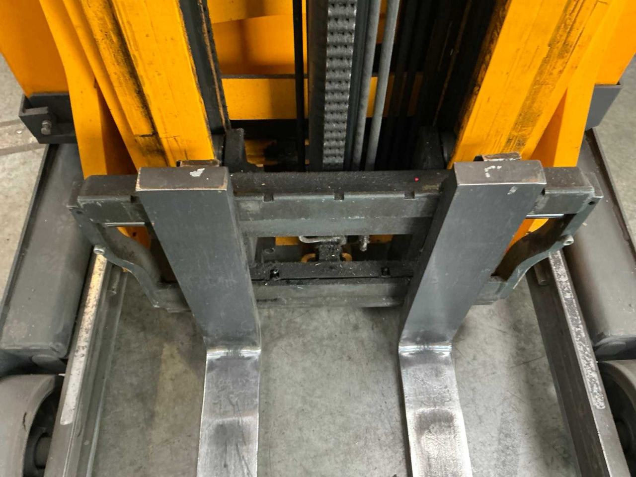 Viljuškar JUNGHEINRICH - 2015 - ETV214 - FORKLIFT: slika 10 Viljuškar JUNGHEINRICH - 2015 - ETV214 - FORKLIFT: slika 10