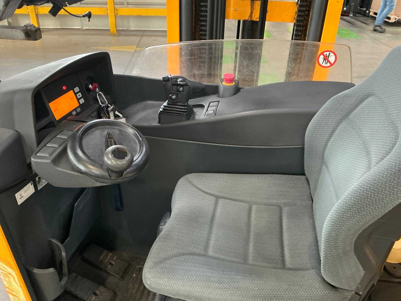 Viljuškar JUNGHEINRICH - 2015 - ETV214 - FORKLIFT: slika 13 Viljuškar JUNGHEINRICH - 2015 - ETV214 - FORKLIFT: slika 13