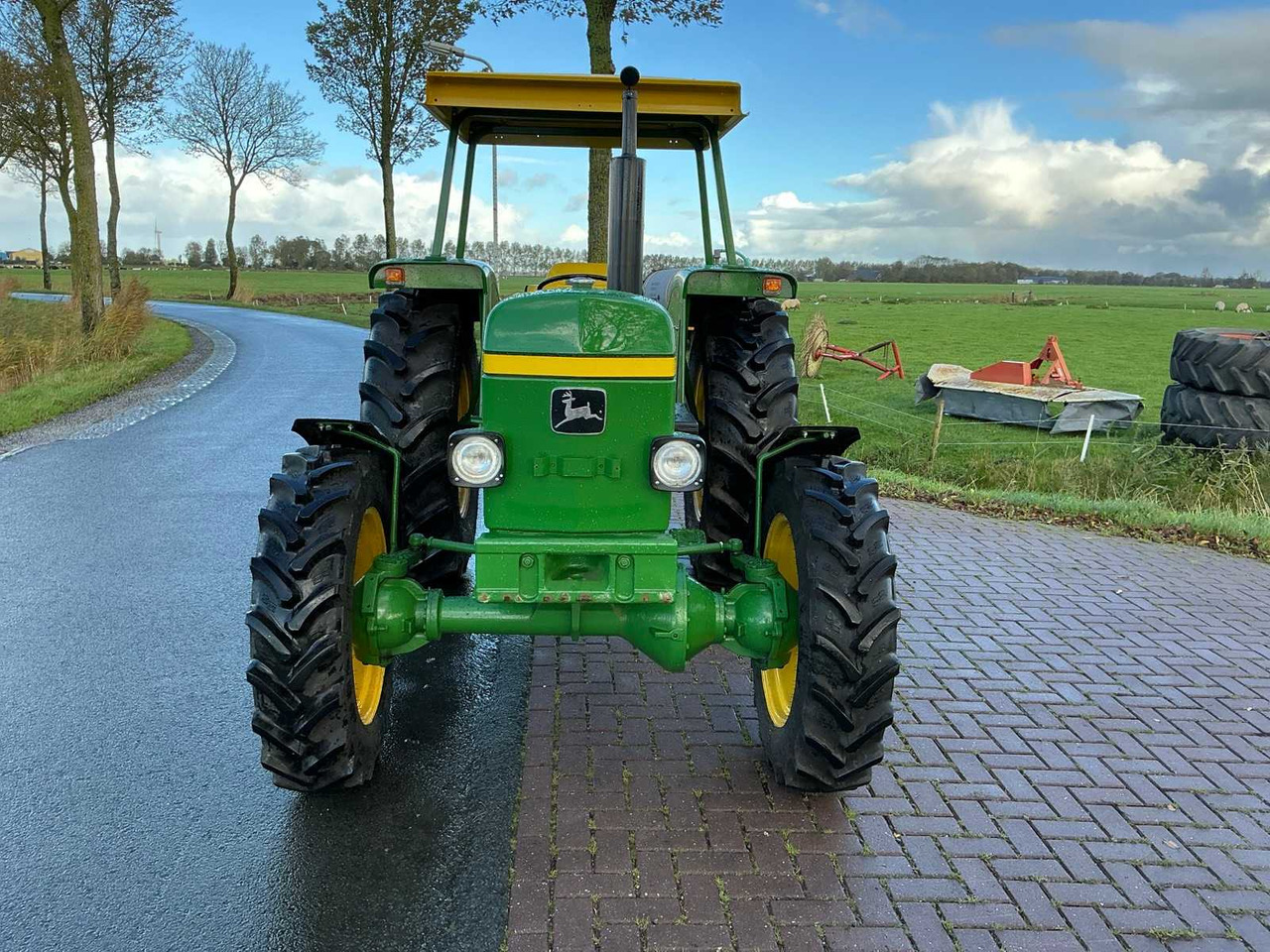 John Deere 2030S - Traktor: slika 4 John Deere 2030S - Traktor: slika 4
