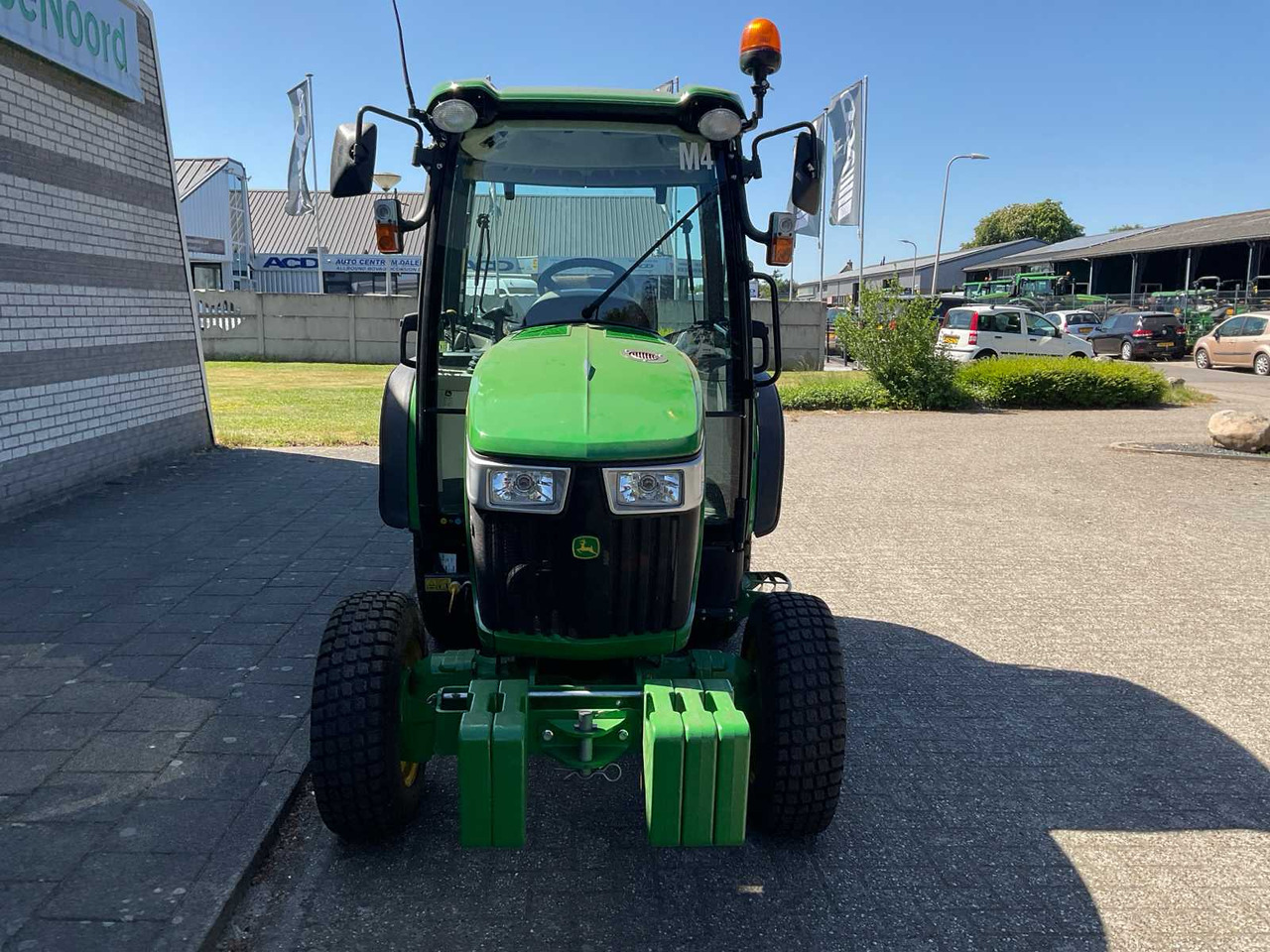 John Deere 3046R - Mali traktor: slika 5 John Deere 3046R - Mali traktor: slika 5