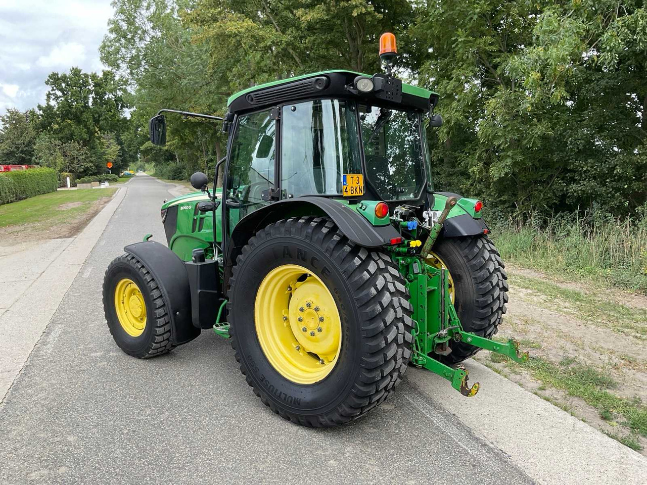 Traktor John Deere 5090G: slika 8