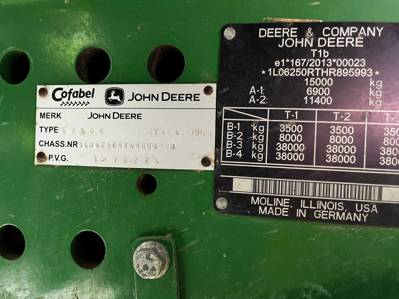 Traktor John Deere 6250R: slika 9 Traktor John Deere 6250R: slika 9