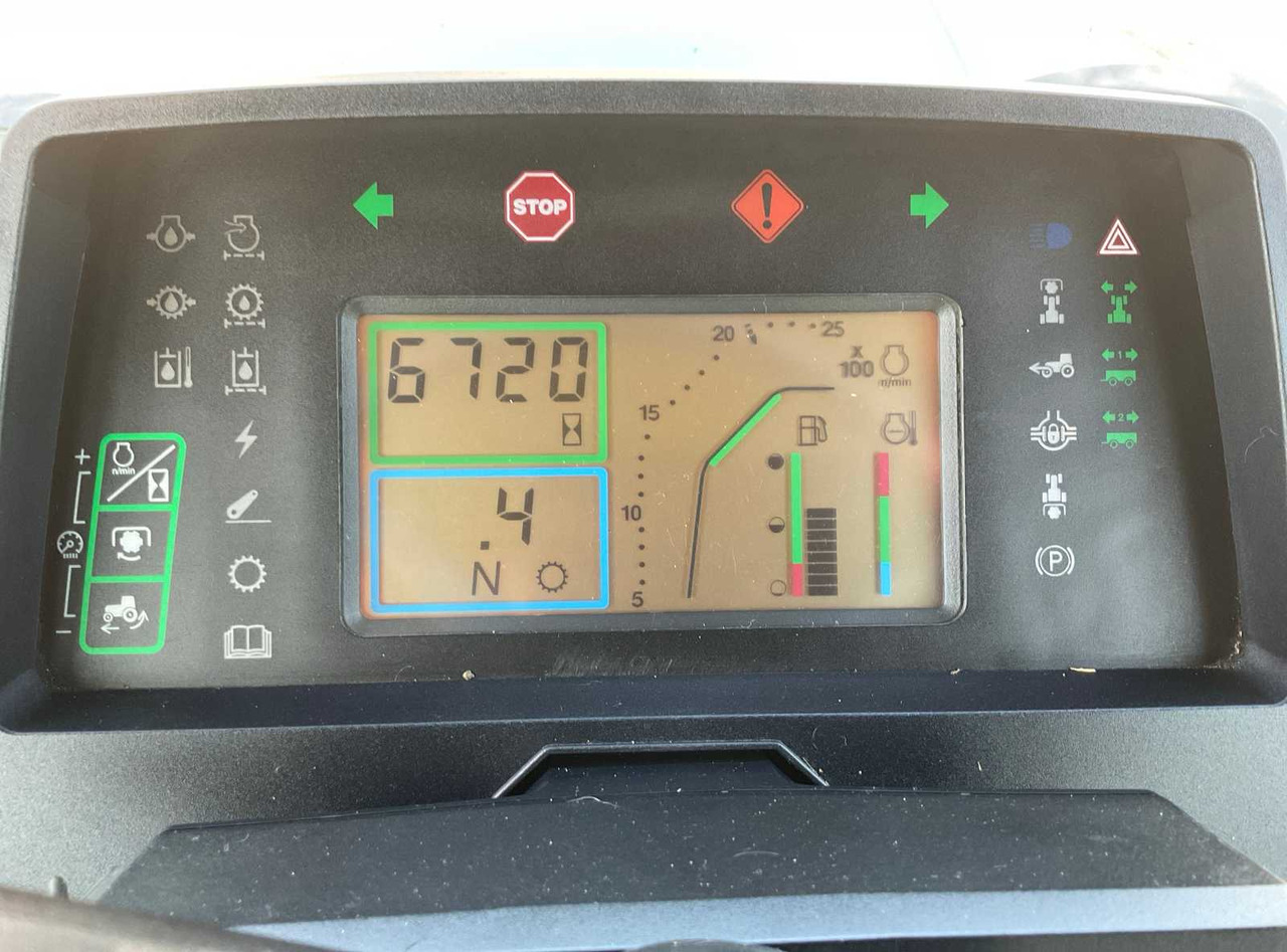 Traktor John Deere 7810: slika 23