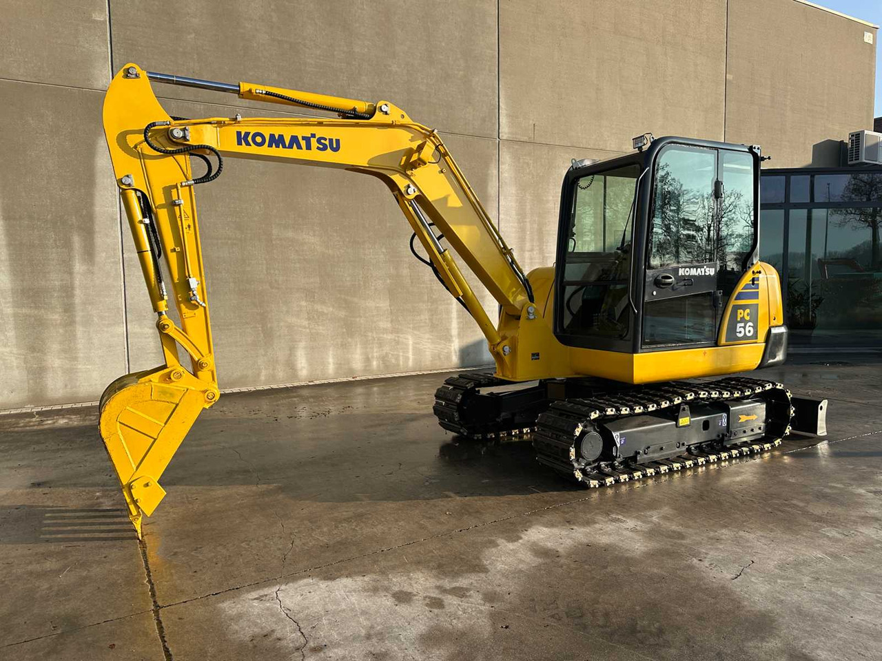 KOMATSU - PC56-7 - MIDI EXCAVATOR - Bager: slika 1 KOMATSU - PC56-7 - MIDI EXCAVATOR - Bager: slika 1