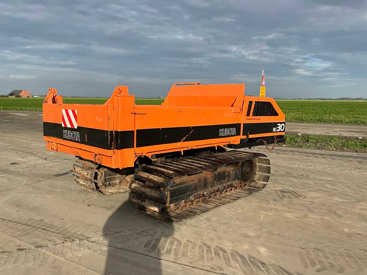 KUBOTA RC-30 TRACKED DUMPER - Mini kiper: slika 2 KUBOTA RC-30 TRACKED DUMPER - Mini kiper: slika 2
