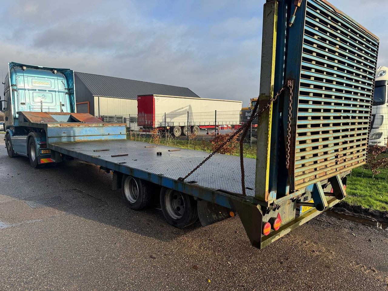 2005 - SCANIA - V8 - R580 - TRUCK WITH KWB LOWLOADER (COMBINATION LOT 3 AND 28) - Kamion: slika 2 2005 - SCANIA - V8 - R580 - TRUCK WITH KWB LOWLOADER (COMBINATION LOT 3 AND 28) - Kamion: slika 2