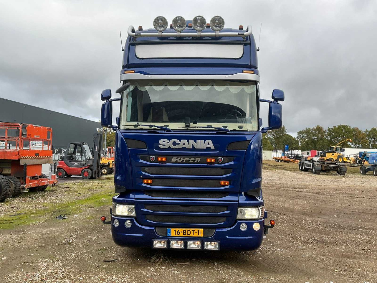 2014 SCANIA R490 LA6X2HNA STREAMLINE 6X2 SEMI-TRAILER TRACTOR - Kamion: slika 2 2014 SCANIA R490 LA6X2HNA STREAMLINE 6X2 SEMI-TRAILER TRACTOR - Kamion: slika 2