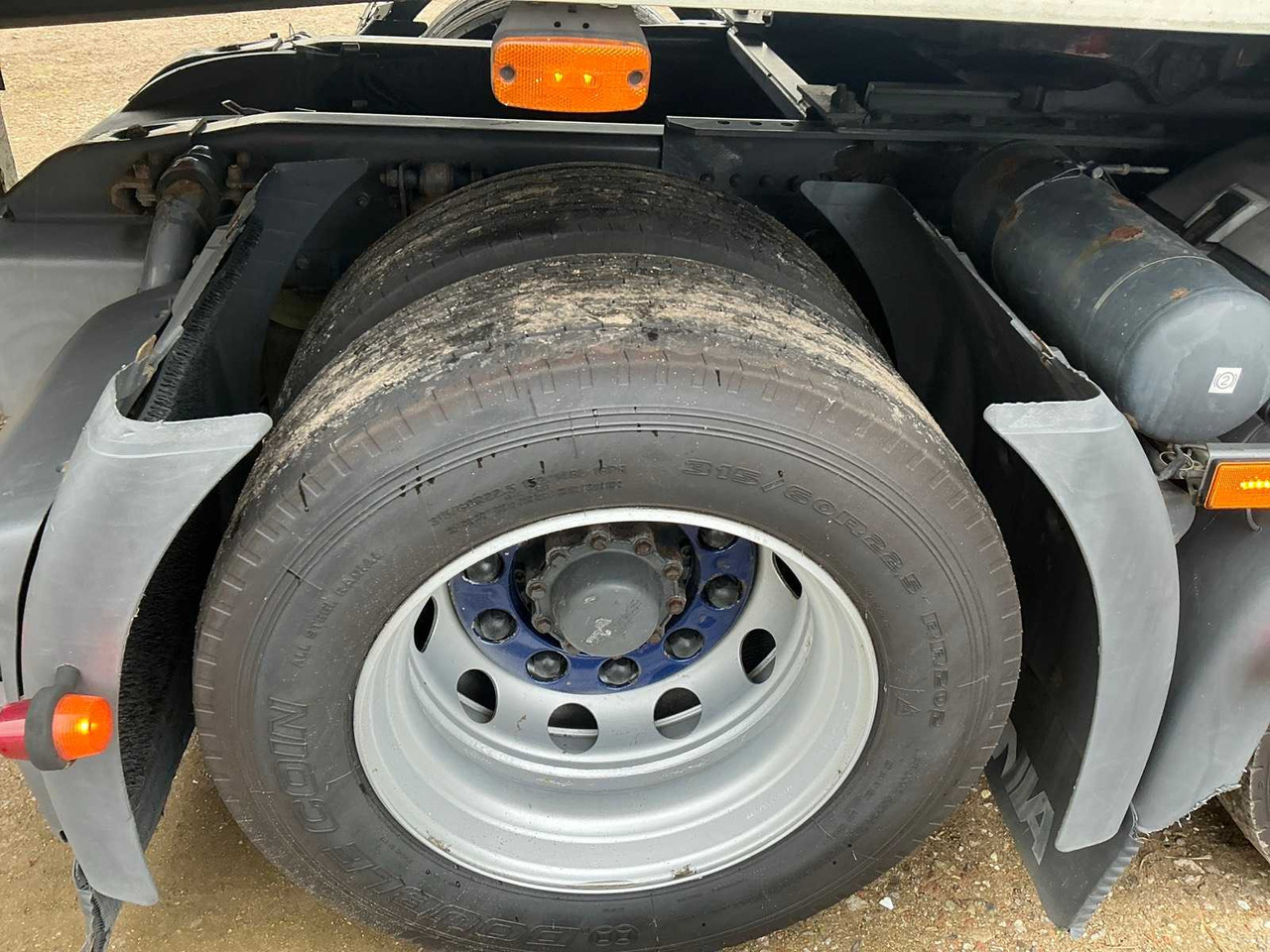 2014 SCANIA R490 LA6X2HNA STREAMLINE 6X2 SEMI-TRAILER TRACTOR - Kamion: slika 4 2014 SCANIA R490 LA6X2HNA STREAMLINE 6X2 SEMI-TRAILER TRACTOR - Kamion: slika 4