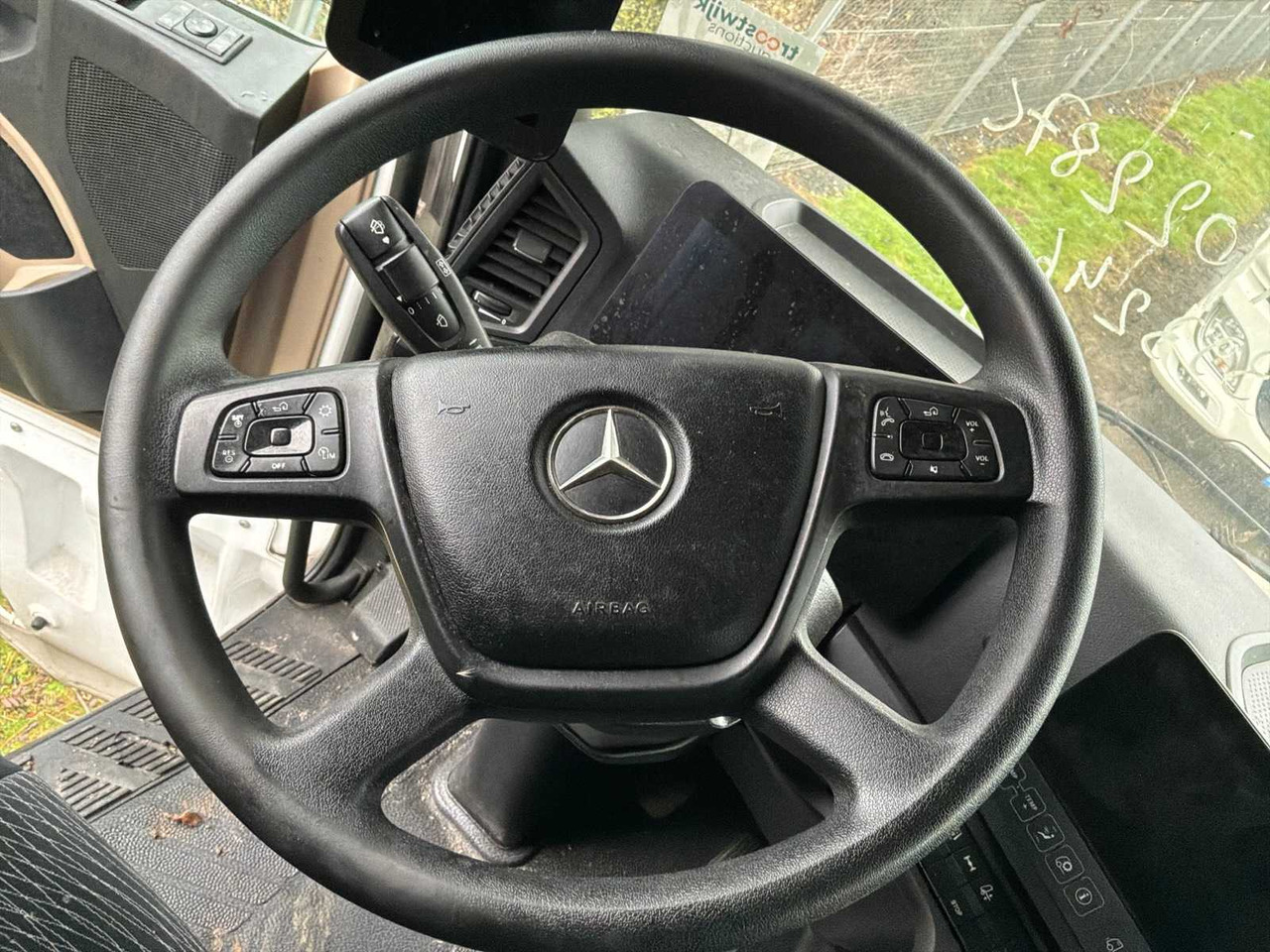 Kamion 2019 MERCEDES-BENZ ACTROS SEMI-TRAILER TRACTOR 85-BTF-7: slika 12 Kamion 2019 MERCEDES-BENZ ACTROS SEMI-TRAILER TRACTOR 85-BTF-7: slika 12