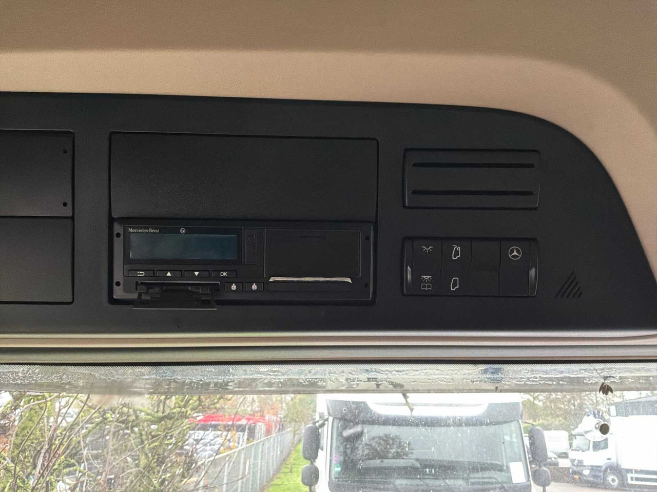 Kamion 2019 MERCEDES-BENZ ACTROS SEMI-TRAILER TRACTOR 85-BTF-7: slika 19 Kamion 2019 MERCEDES-BENZ ACTROS SEMI-TRAILER TRACTOR 85-BTF-7: slika 19