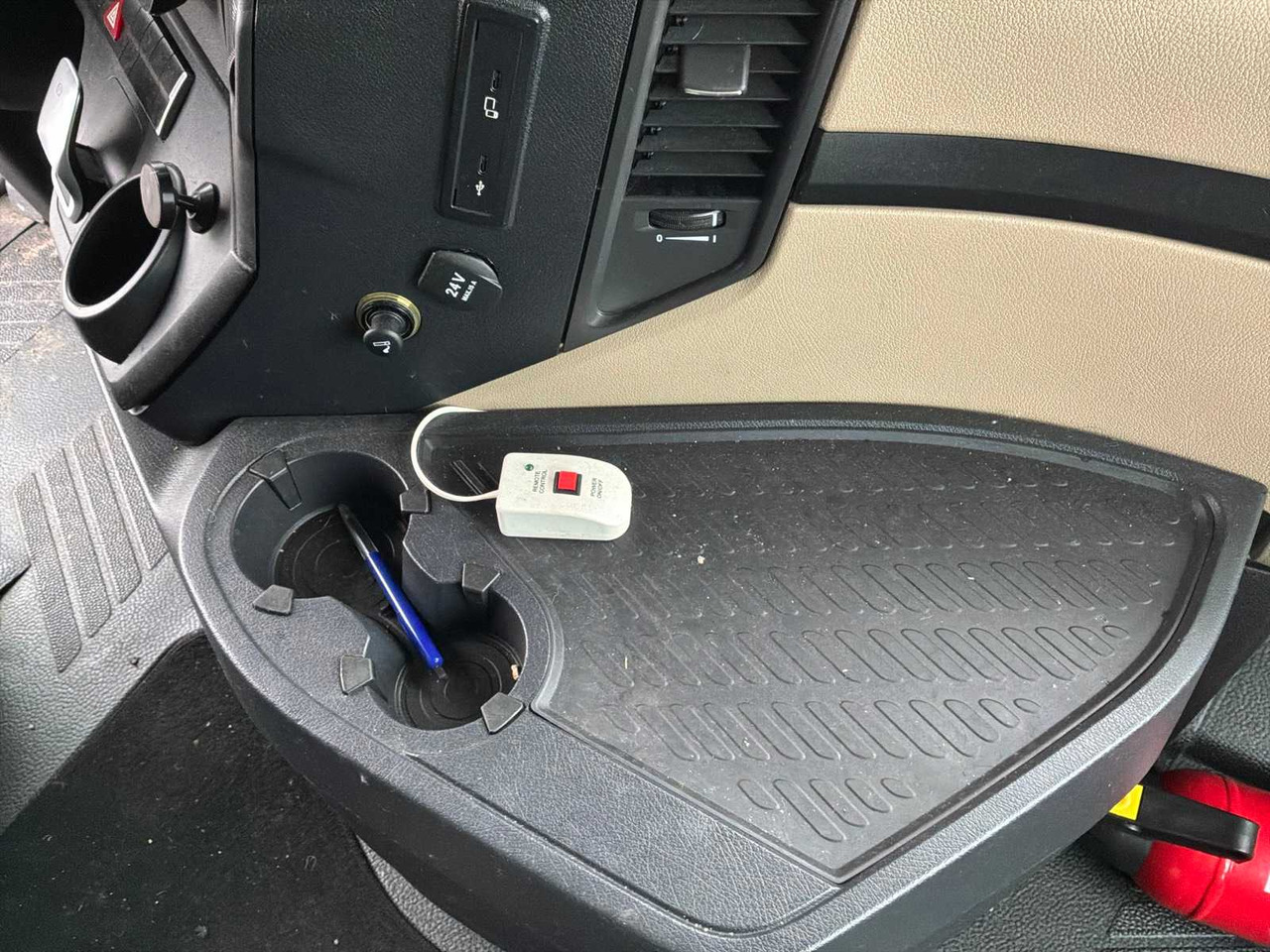 Kamion 2019 MERCEDES-BENZ ACTROS SEMI-TRAILER TRACTOR 85-BTF-7: slika 9 Kamion 2019 MERCEDES-BENZ ACTROS SEMI-TRAILER TRACTOR 85-BTF-7: slika 9